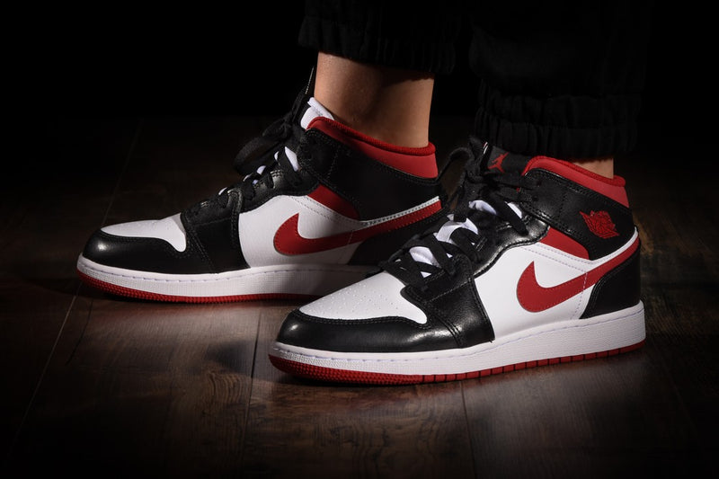 Jordan 1 Mid Gym Red Black White - 80144resell