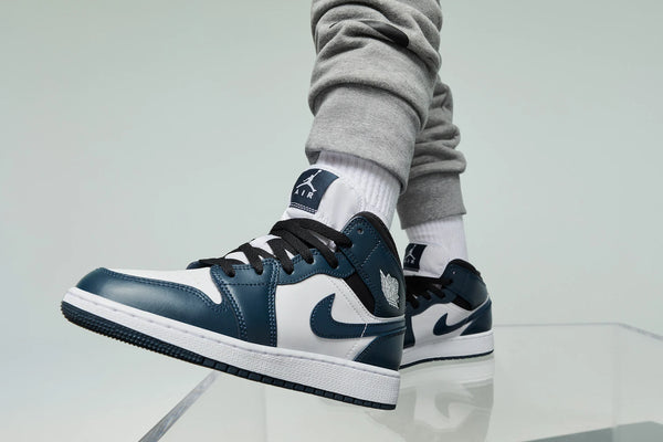 Jordan 1 Mid Armory Navy - 80144resell