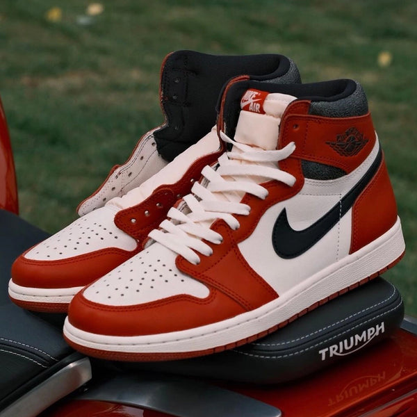 Jordan 1 Retro High OG Chicago Lost and Found - 80144resell